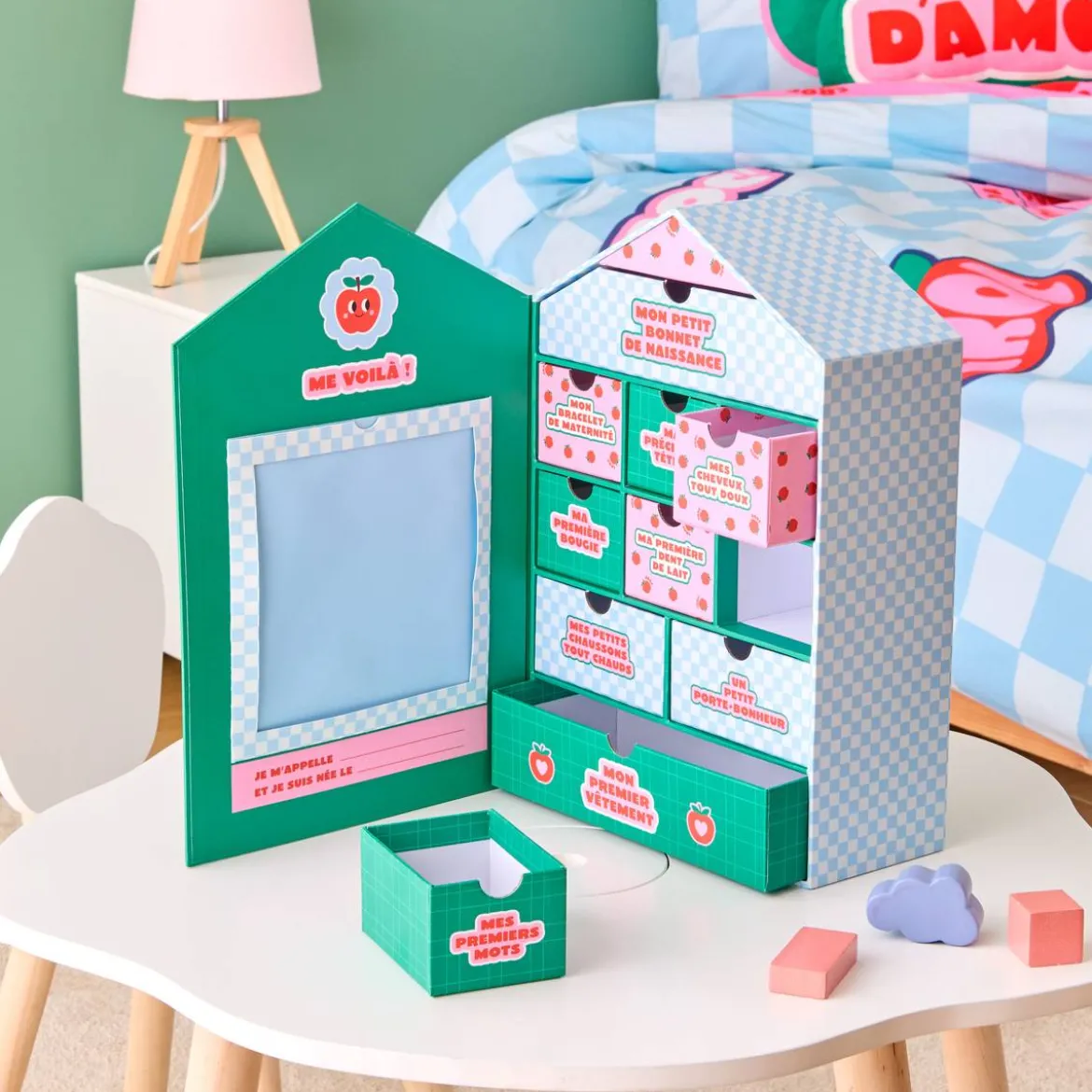 Coffret à souvenirs 10 tiroirs "Pomme d'amour"