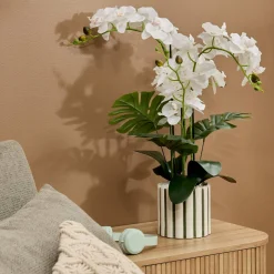 Fleur artificielle en pot 