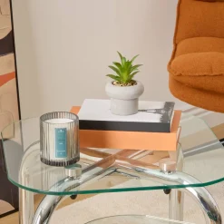 Plante artificielle en pot