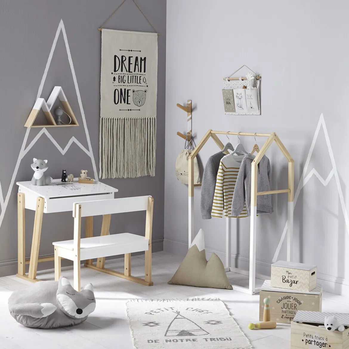 Portant à vêtements enfant "Maison"