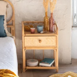 Table de chevet