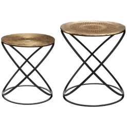 Tables gigognes